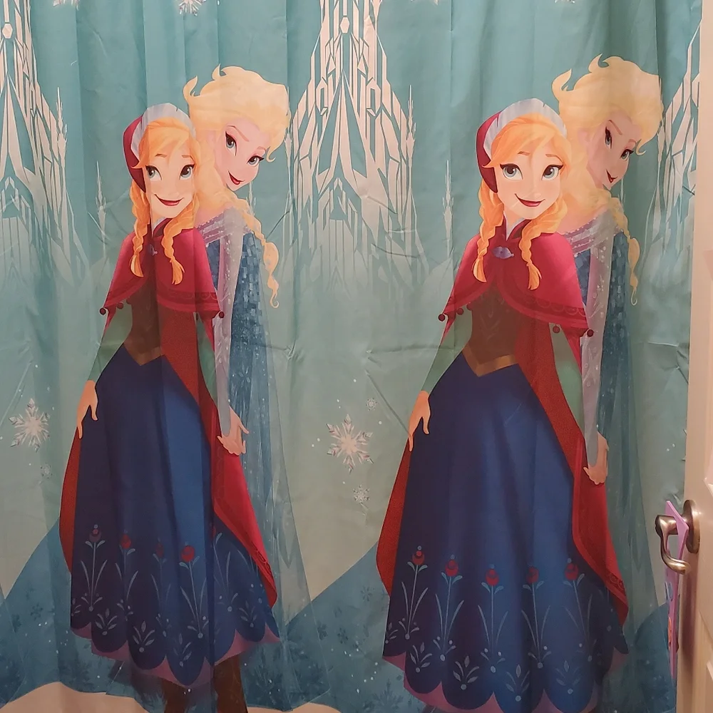 Disney Frozen‎ Shower Curtain with Anna & Elsa